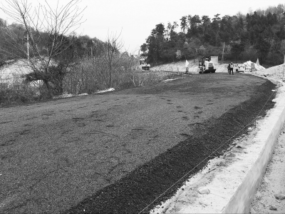 江蘇首試“生活垃圾焚燒殘渣”鋪農村公路，將在全省推廣