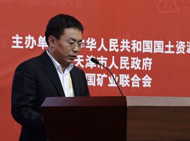 提高非金屬礦產(chǎn)開(kāi)發(fā)利用水平先要弄清家底訪(fǎng)中國地質(zhì)科學(xué)院鄭州礦產(chǎn)綜合利用研究所所長(cháng)馮安生