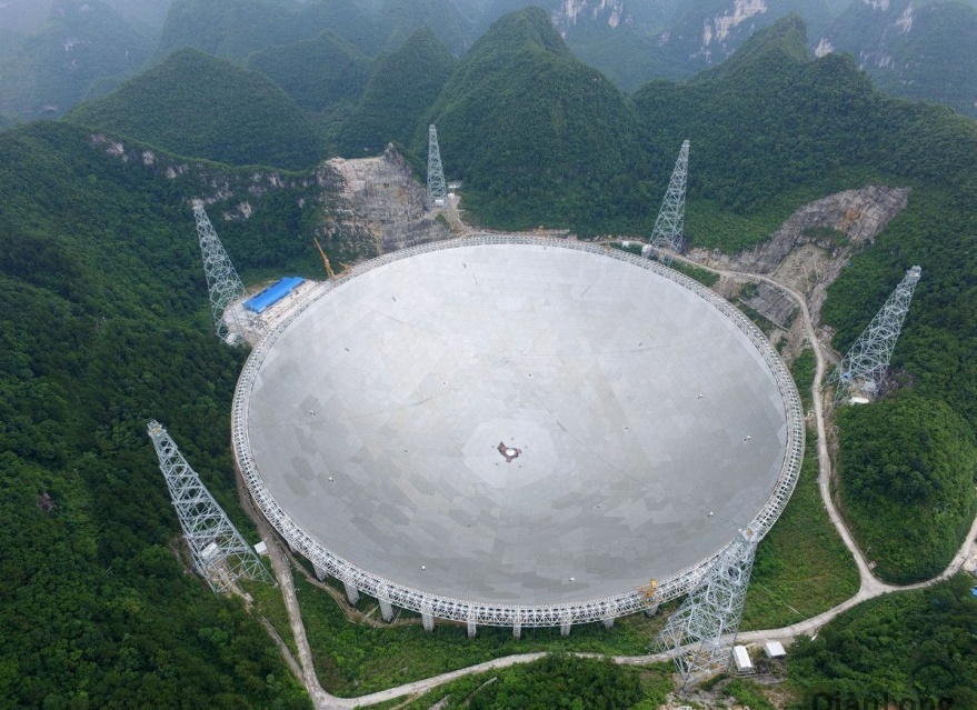 “中國天眼”500米口徑球面射電望遠鏡（FAST）落成啟用