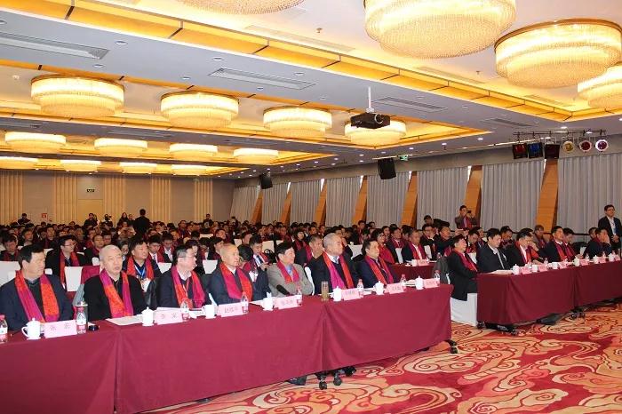 2020年綠色礦山年會(huì )暨首屆綠色礦山突出貢獻獎頒獎大會(huì )在北京勝利閉幕