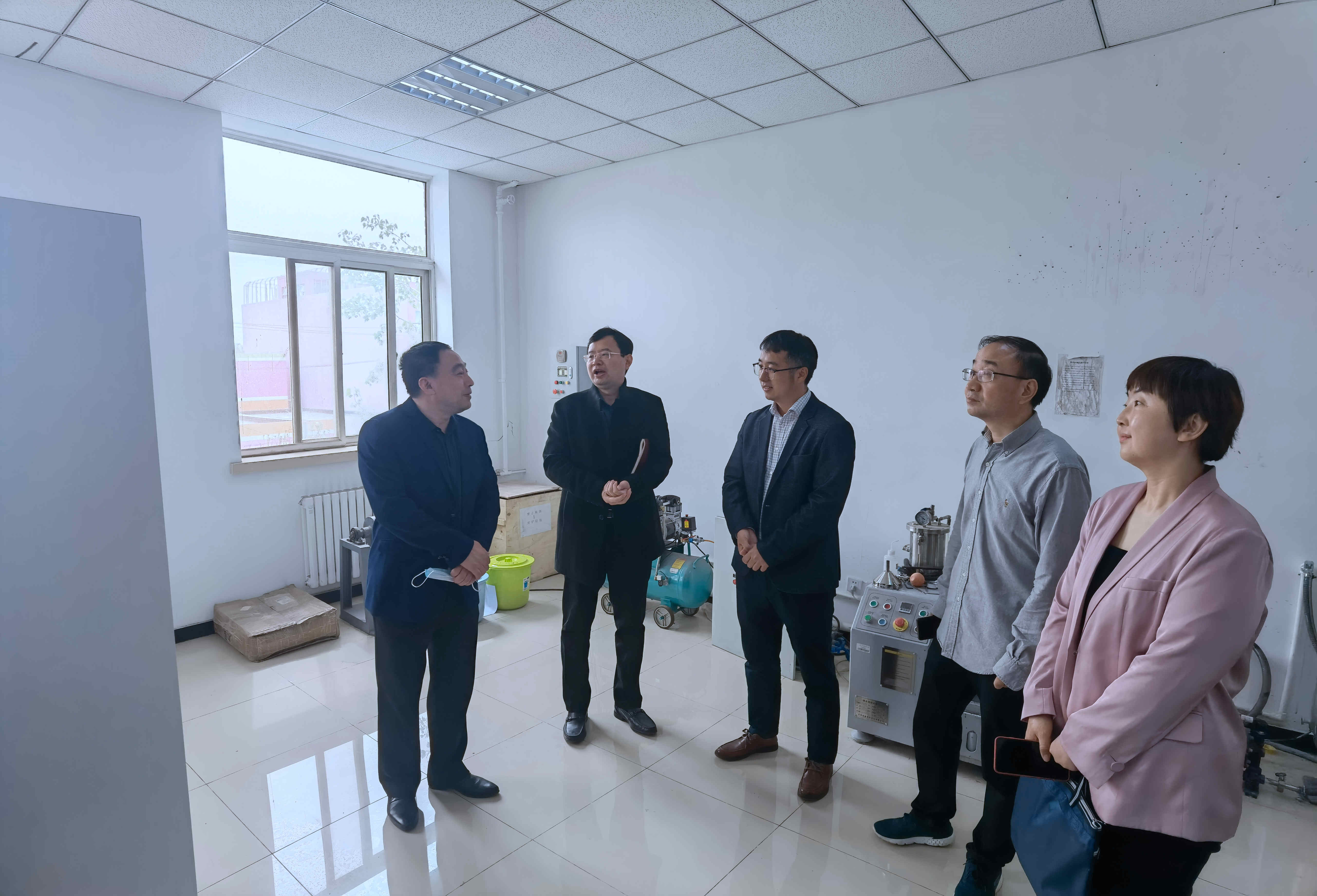 中國地質(zhì)大學(xué)（北京）一行與北京工業(yè)職業(yè)技術(shù)學(xué)院洽談合作 　　 　　　　