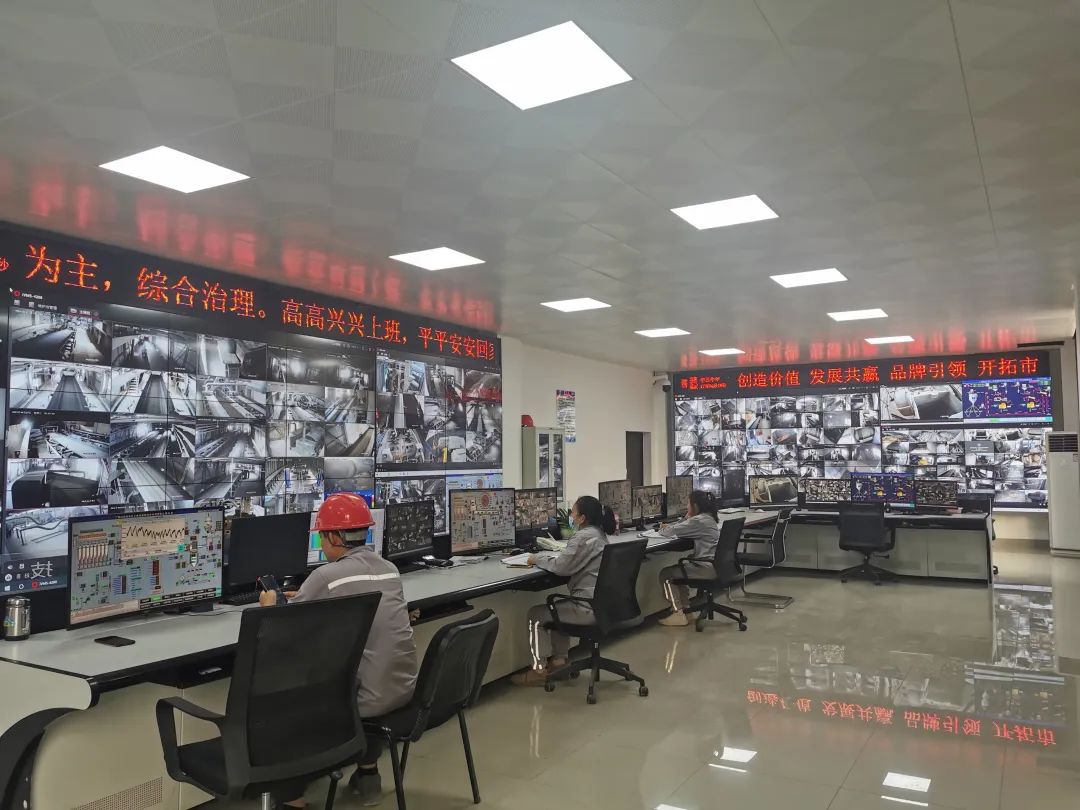 廣西上思縣積極打造“冶金助熔劑之都”，推動(dòng)碳酸鈣產(chǎn)業(yè)穩步發(fā)展 　　