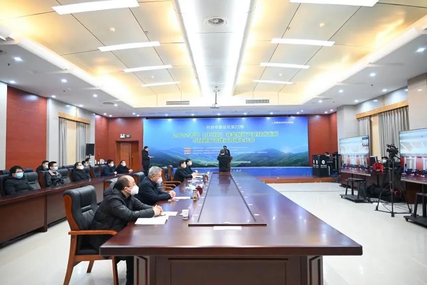 2022中國(駐馬店)非金屬礦產(chǎn)業(yè)技術(shù)發(fā)展與綠色礦山建設高峰論壇成功舉行