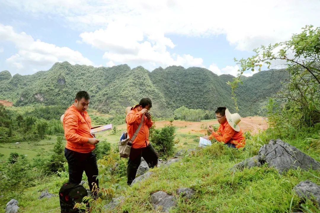 【資訊】廣西2022年探獲高嶺土3805萬(wàn)噸、石英3164萬(wàn)噸、方解石874萬(wàn)噸、石灰巖17億噸 　　