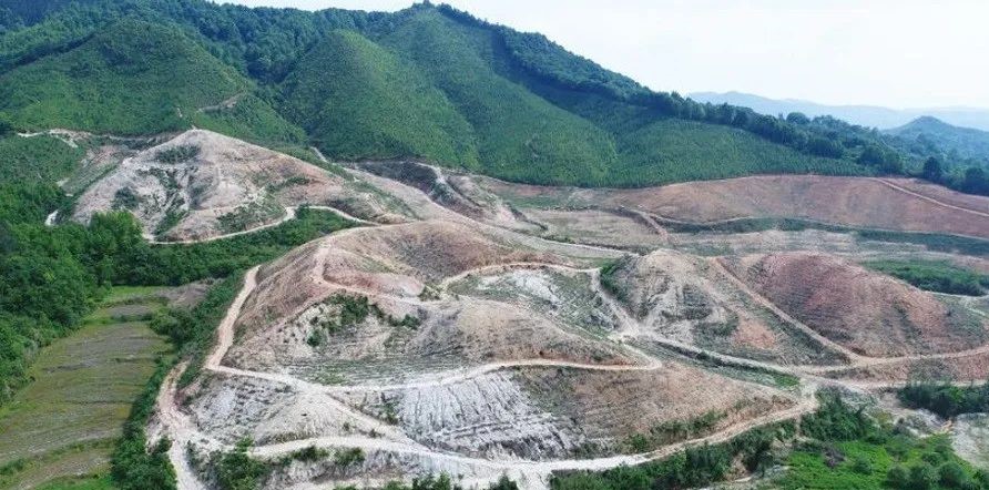 【項目】手握特大型礦山，江西景德鎮銳彩高嶺土深加工產(chǎn)業(yè)園項目開(kāi)工 　　