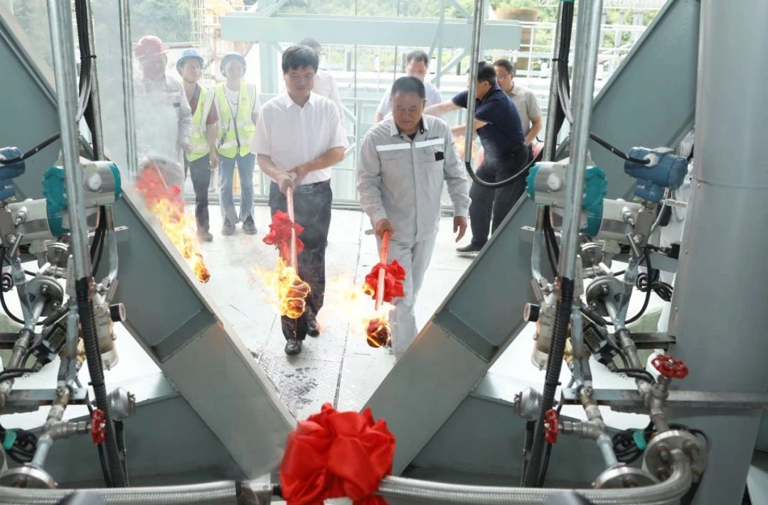 【資訊】貴州港利新民新材料年產(chǎn)40萬(wàn)噸氧化鈣、10萬(wàn)噸氫氧化鈣項目投產(chǎn) 　　